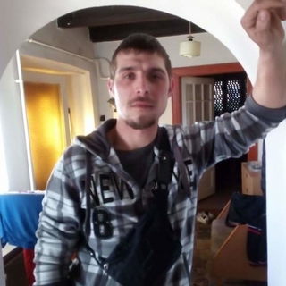 abfeee89profilképe
