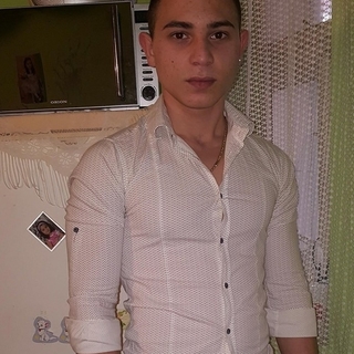 6703ed35profilképe