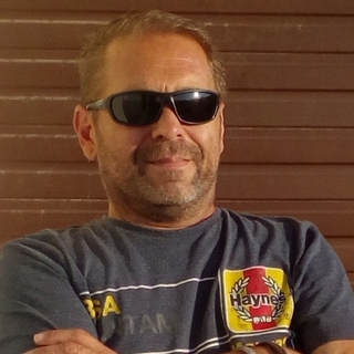 94d0b526profilképe