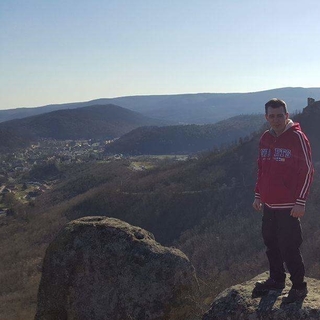 b32a244571eprofilképe