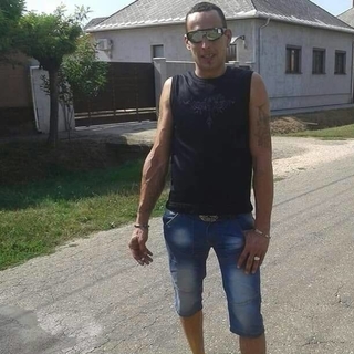 cfba9e08f19f71profilképe