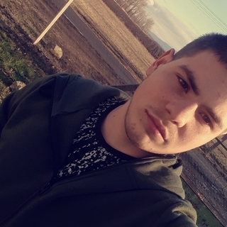 f343e12profilképe