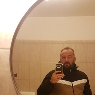 b028ef6f7profilképe