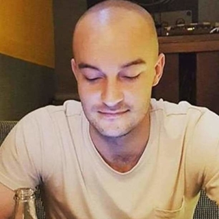 d3b3f6profilképe