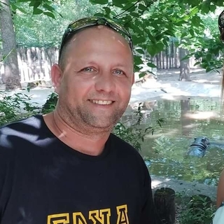 d7845c3de9profilképe