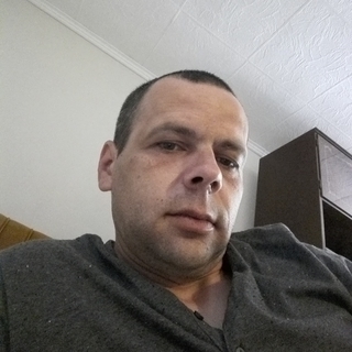 054b25f0profilképe