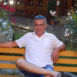 21ebaeb2249profilképe