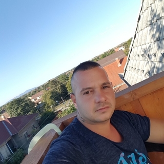 989980e4cprofilképe