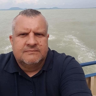 f0bd365profilképe
